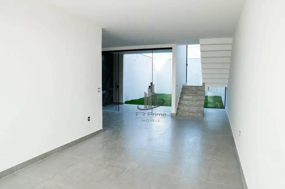 Foto 1 de Casa com 3 quartos à venda, 152m2 em Jardim Belvedere, Volta Redonda - RJ