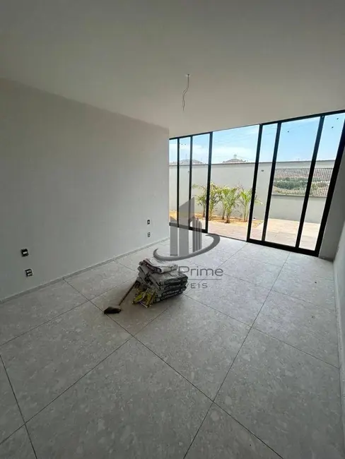 Casa com 3 quartos à venda, 368m2 em Jardim Belvedere, Volta Redonda - RJ - imagem 8 Foto 8 de Casa com 3 quartos à venda, 368m2 em Jardim Belvedere, Volta Redonda - RJ