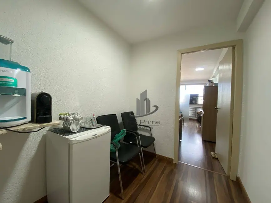 Sala Comercial à venda, 35m2 em Aterrado, Volta Redonda - RJ - imagem 7 Foto 7 de Sala Comercial à venda, 35m2 em Aterrado, Volta Redonda - RJ