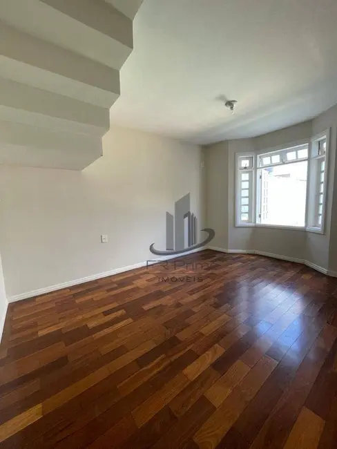 Casa com 4 quartos à venda, 200m2 em Pinheiral - RJ - imagem 7 Foto 7 de Casa com 4 quartos à venda, 200m2 em Pinheiral - RJ