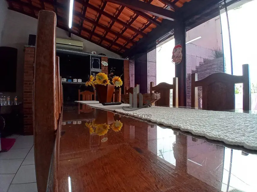 Casa com 3 quartos à venda, 143m2 em Jardim Vila Rica - Tiradentes, Volta Redonda - RJ - imagem 5 Foto 5 de Casa com 3 quartos à venda, 143m2 em Jardim Vila Rica - Tiradentes, Volta Redonda - RJ