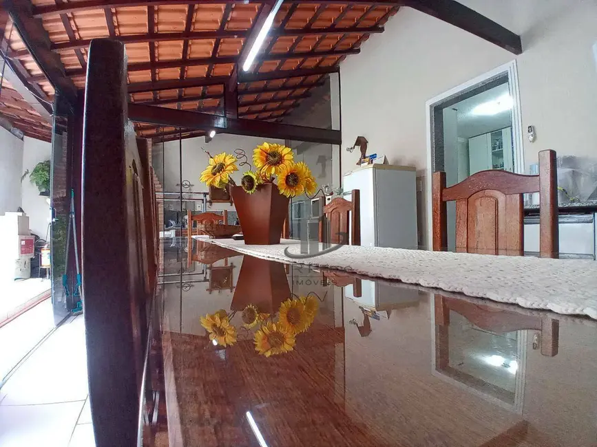 Casa com 3 quartos à venda, 143m2 em Jardim Vila Rica - Tiradentes, Volta Redonda - RJ - imagem 4 Foto 4 de Casa com 3 quartos à venda, 143m2 em Jardim Vila Rica - Tiradentes, Volta Redonda - RJ