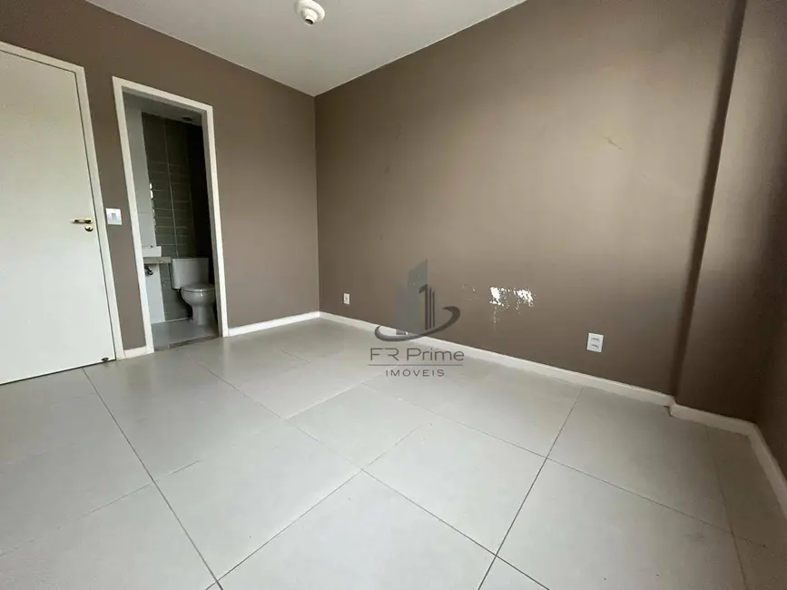 Cobertura com 2 quartos à venda, 106m2 em Jardim Amália, Volta Redonda - RJ - imagem 7 Foto 7 de Cobertura com 2 quartos à venda, 106m2 em Jardim Amália, Volta Redonda - RJ