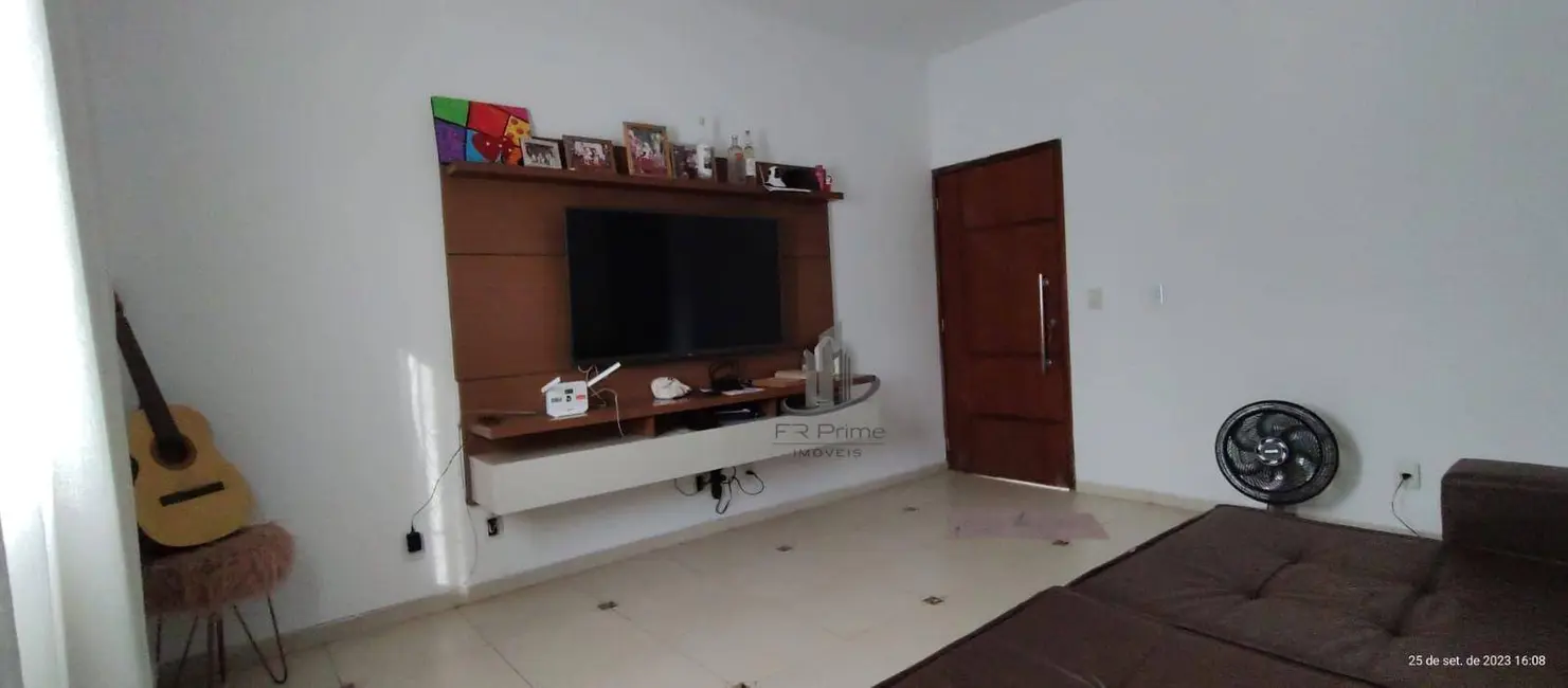 Foto 1 de Casa com 3 quartos à venda, 300m2 em Vila Ursulino, Barra Mansa - RJ