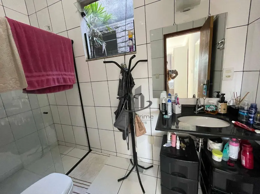 Casa com 3 quartos à venda, 300m2 em Vila Ursulino, Barra Mansa - RJ - imagem 6 Foto 6 de Casa com 3 quartos à venda, 300m2 em Vila Ursulino, Barra Mansa - RJ