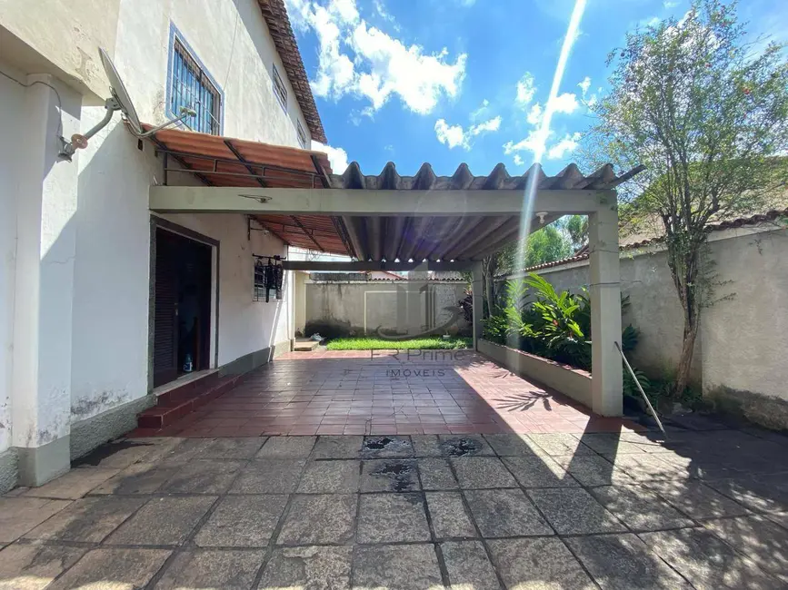 Foto 2 de Apartamento com 4 quartos à venda, 481m2 em Vila Santa Cecília, Volta Redonda - RJ