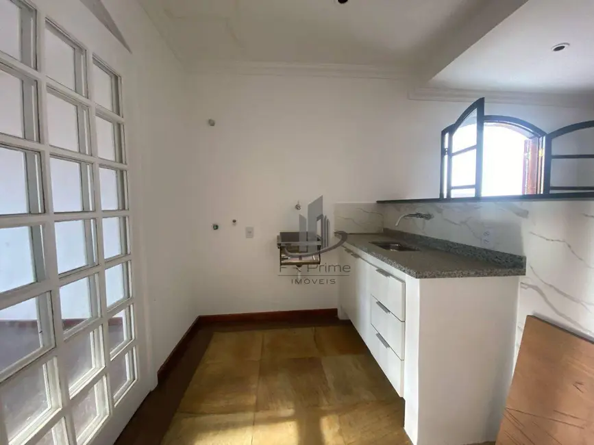 Foto 2 de Casa com 3 quartos para alugar, 139m2 em Vila Rica Ouro Verde, Volta Redonda - RJ