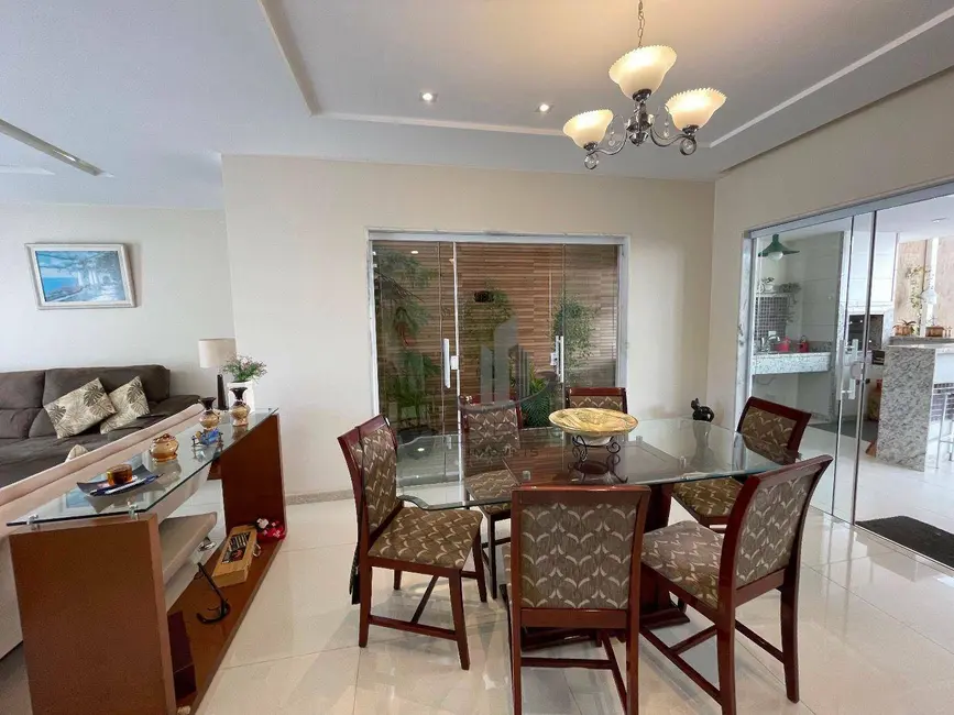 Foto 3 de Casa com 2 quartos à venda, 330m2 em Jardim Belvedere, Volta Redonda - RJ