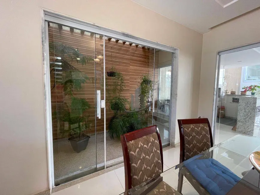 Foto 6 de Casa com 2 quartos à venda, 330m2 em Jardim Belvedere, Volta Redonda - RJ