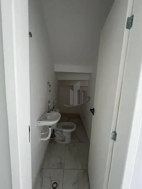 Casa com 2 quartos à venda, 150m2 em Roma, Volta Redonda - RJ - imagem 9 Foto 9 de Casa com 2 quartos à venda, 150m2 em Roma, Volta Redonda - RJ