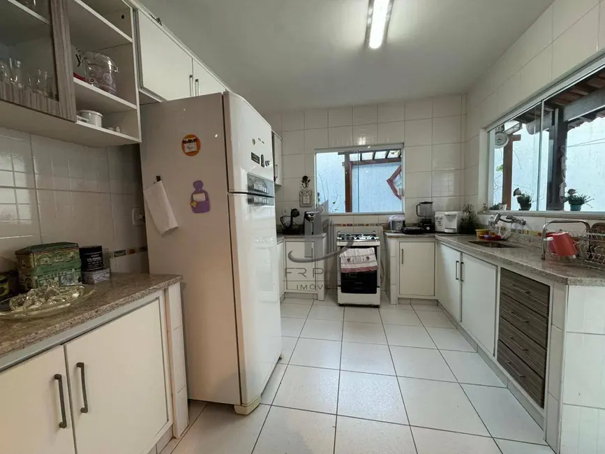 Casa com 3 quartos à venda, 250m2 em Sessenta, Volta Redonda - RJ - imagem 7 Foto 7 de Casa com 3 quartos à venda, 250m2 em Sessenta, Volta Redonda - RJ