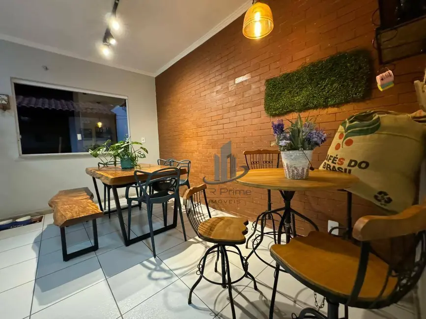 Casa com 3 quartos à venda, 250m2 em Sessenta, Volta Redonda - RJ - imagem 4 Foto 4 de Casa com 3 quartos à venda, 250m2 em Sessenta, Volta Redonda - RJ