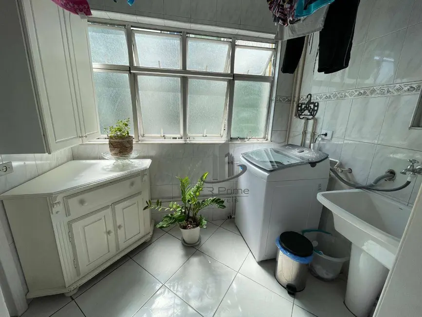 Apartamento com 3 quartos à venda, 108m2 em Aterrado, Volta Redonda - RJ - imagem 8 Foto 8 de Apartamento com 3 quartos à venda, 108m2 em Aterrado, Volta Redonda - RJ