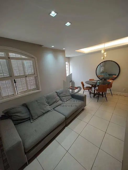 Foto 2 de Casa com 3 quartos à venda, 245m2 em Volta Redonda - RJ