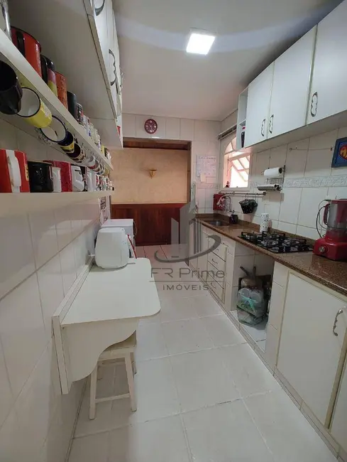 Foto 6 de Casa com 3 quartos à venda, 245m2 em Volta Redonda - RJ
