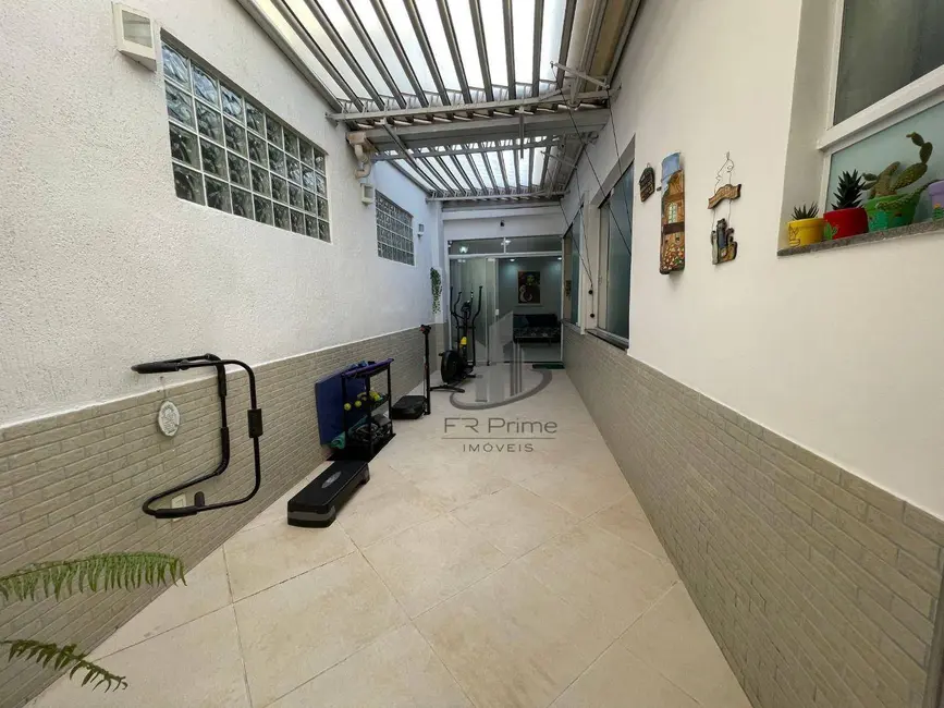 Foto 2 de Casa com 4 quartos à venda, 354m2 em Aterrado, Volta Redonda - RJ