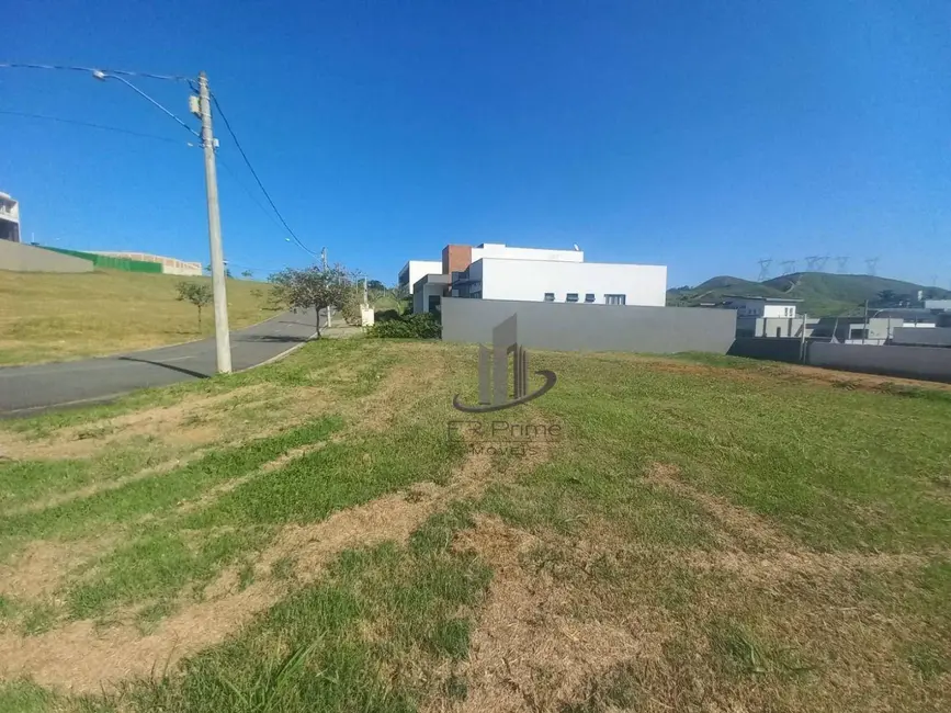 Foto 3 de Terreno / Lote à venda, 420m2 em Volta Redonda - RJ