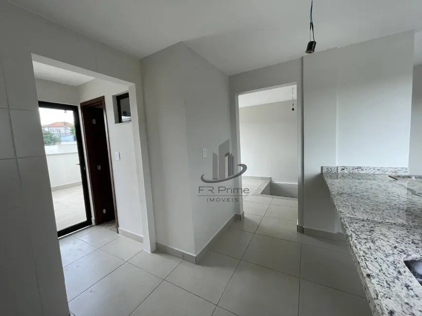 Foto 8 de Cobertura com 3 quartos à venda, 121m2 em Jardim Belvedere, Volta Redonda - RJ