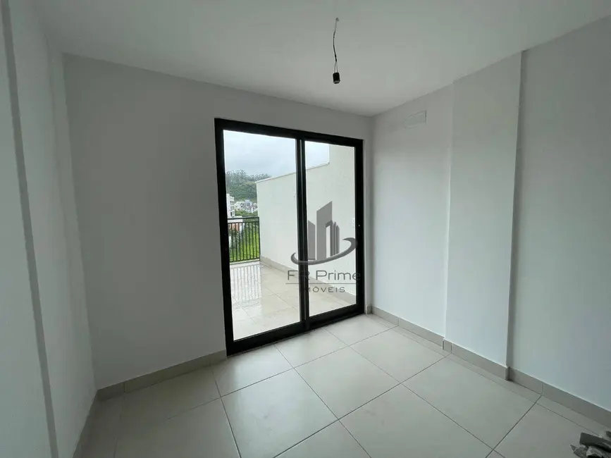 Cobertura com 3 quartos à venda, 119m2 em Jardim Belvedere, Volta Redonda - RJ - imagem 1 Foto 1 de Cobertura com 3 quartos à venda, 119m2 em Jardim Belvedere, Volta Redonda - RJ