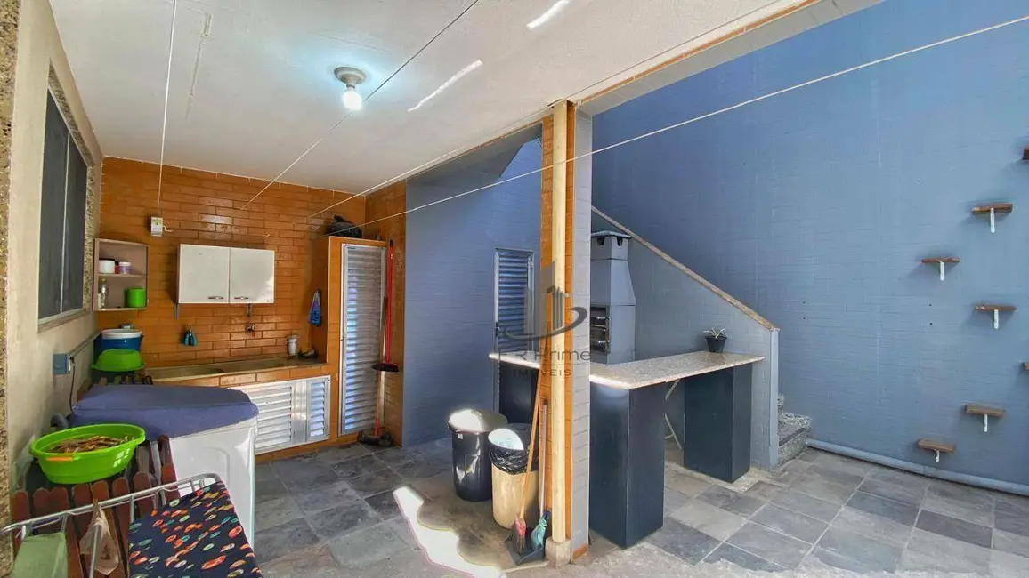 Foto 5 de Casa com 3 quartos à venda, 315m2 em Jardim Veneza, Volta Redonda - RJ