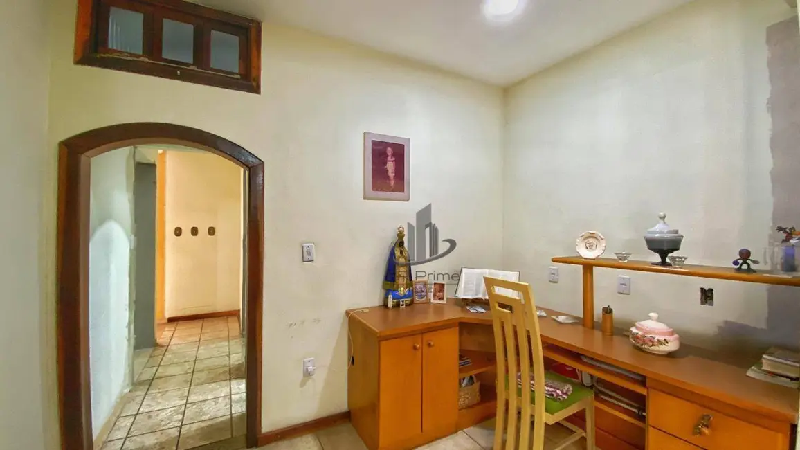 Foto 9 de Casa com 3 quartos à venda, 315m2 em Jardim Veneza, Volta Redonda - RJ