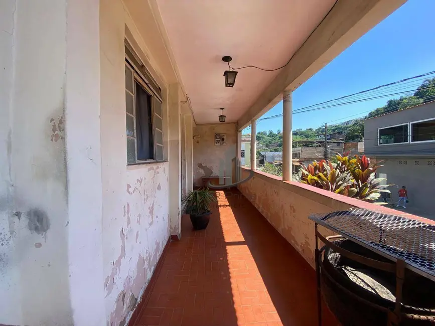 Foto 2 de Casa com 4 quartos à venda, 360m2 em Minerlândia, Barra Mansa - RJ
