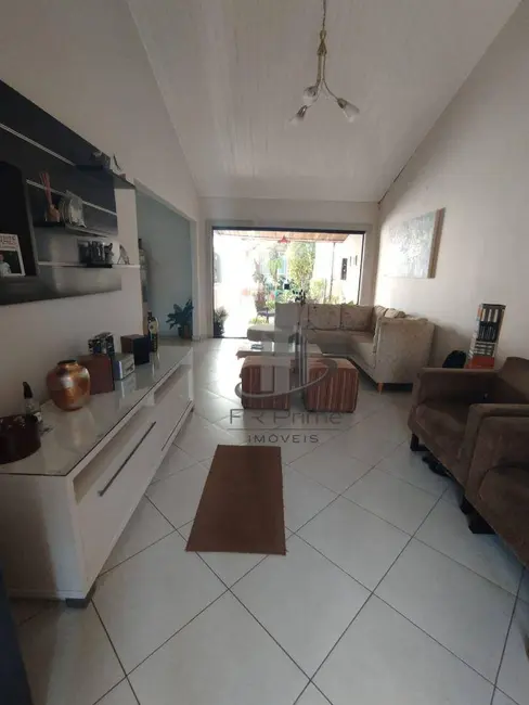 Casa com 4 quartos à venda, 308m2 em Sessenta, Volta Redonda - RJ - imagem 7 Foto 7 de Casa com 4 quartos à venda, 308m2 em Sessenta, Volta Redonda - RJ
