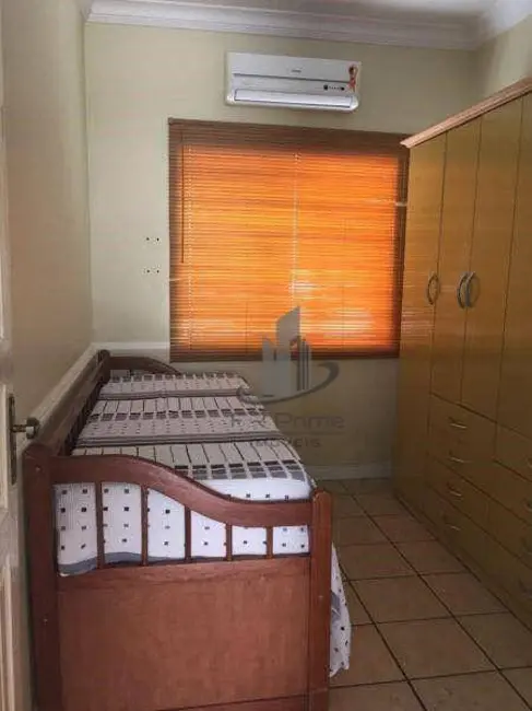 Foto 9 de Casa com 3 quartos à venda, 528m2 em Aterrado, Volta Redonda - RJ