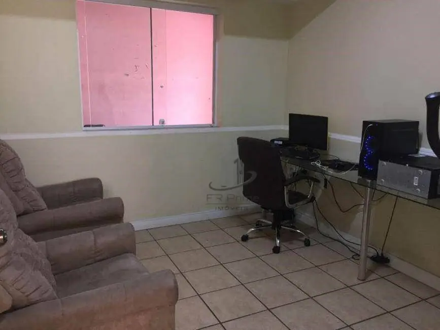 Foto 8 de Casa com 3 quartos à venda, 528m2 em Aterrado, Volta Redonda - RJ