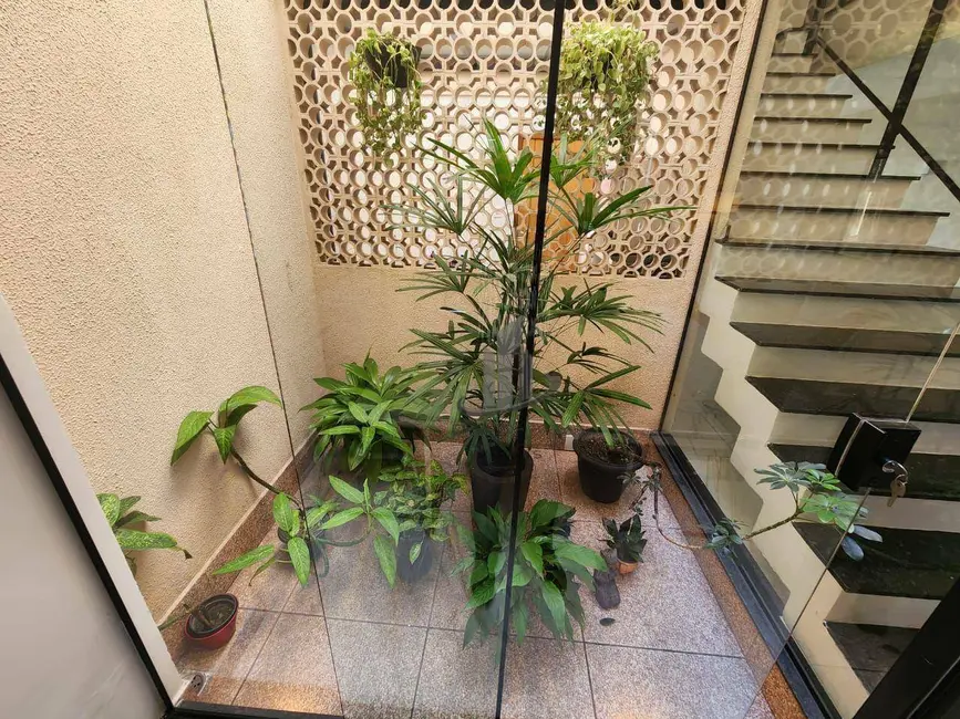 Casa com 3 quartos à venda, 150m2 em Volta Redonda - RJ - imagem 4 Foto 4 de Casa com 3 quartos à venda, 150m2 em Volta Redonda - RJ