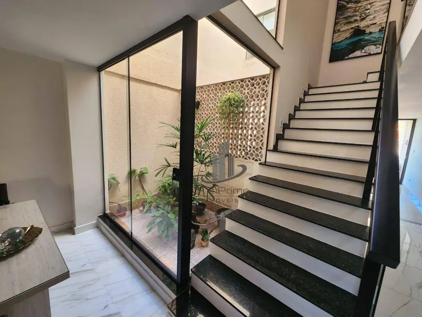 Casa com 3 quartos à venda, 150m2 em Volta Redonda - RJ - imagem 8 Foto 8 de Casa com 3 quartos à venda, 150m2 em Volta Redonda - RJ