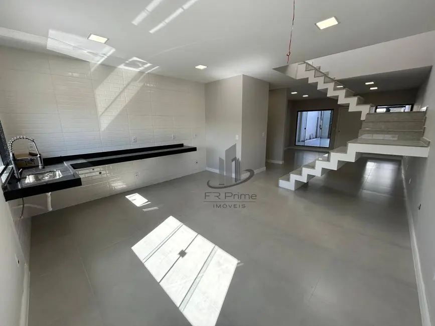 Casa com 3 quartos à venda, 180m2 em Jardim Belvedere, Volta Redonda - RJ - imagem 5 Foto 5 de Casa com 3 quartos à venda, 180m2 em Jardim Belvedere, Volta Redonda - RJ