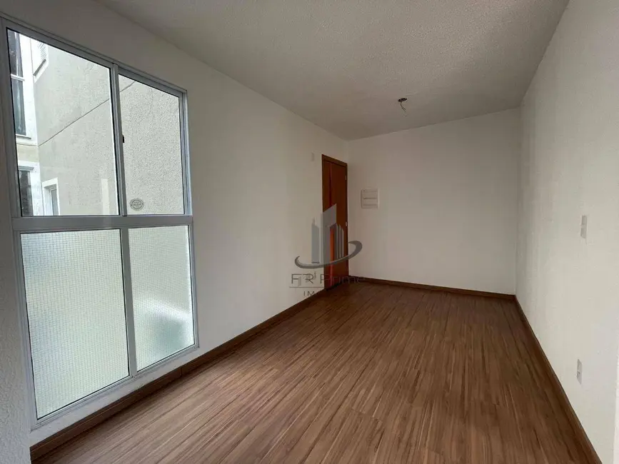 Foto 1 de Apartamento com 2 quartos para alugar, 40m2 em São Luís, Volta Redonda - RJ
