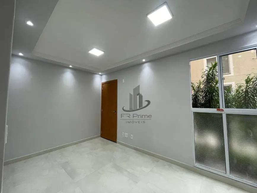 Apartamento com 2 quartos à venda, 40m2 em São Luís, Volta Redonda - RJ - imagem 2 Foto 2 de Apartamento com 2 quartos à venda, 40m2 em São Luís, Volta Redonda - RJ