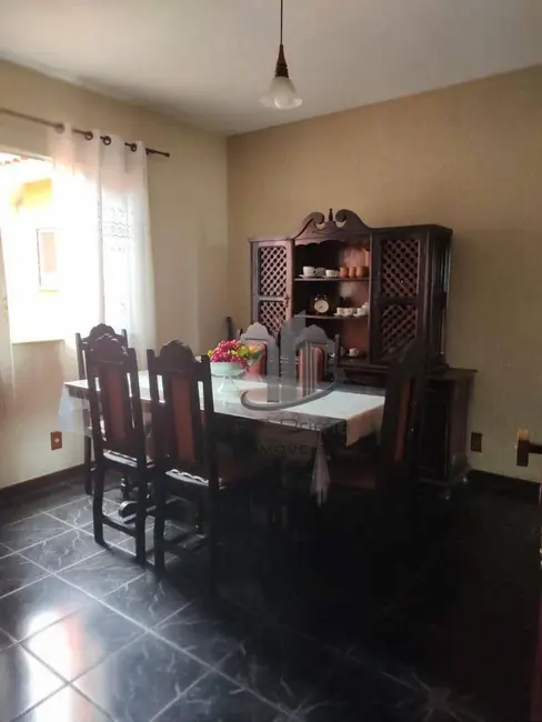 Foto 6 de Casa com 3 quartos à venda, 262m2 em Jardim Cidade do Aço, Volta Redonda - RJ