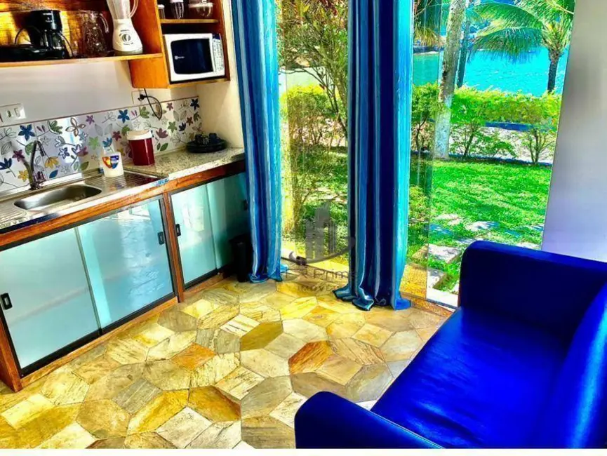 Casa com 21 quartos à venda, 6500m2 em Mangaratiba - RJ - imagem 8 Foto 8 de Casa com 21 quartos à venda, 6500m2 em Mangaratiba - RJ