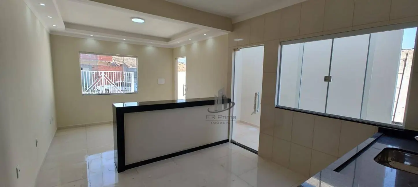 Foto 1 de Casa com 2 quartos à venda, 129m2 em Roma, Volta Redonda - RJ