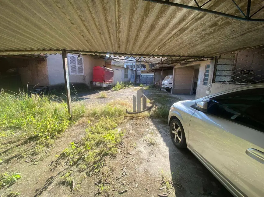 Terreno / Lote à venda, 407m2 em Sessenta, Volta Redonda - RJ - imagem 4 Foto 4 de Terreno / Lote à venda, 407m2 em Sessenta, Volta Redonda - RJ