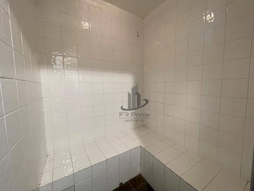 Casa com 3 quartos à venda, 371m2 em Jardim Amália, Volta Redonda - RJ - imagem 4 Foto 4 de Casa com 3 quartos à venda, 371m2 em Jardim Amália, Volta Redonda - RJ