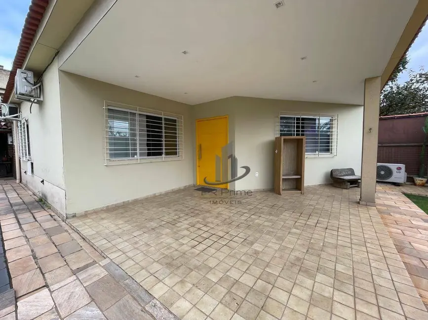 Casa com 3 quartos à venda, 371m2 em Jardim Amália, Volta Redonda - RJ - imagem 9 Foto 9 de Casa com 3 quartos à venda, 371m2 em Jardim Amália, Volta Redonda - RJ