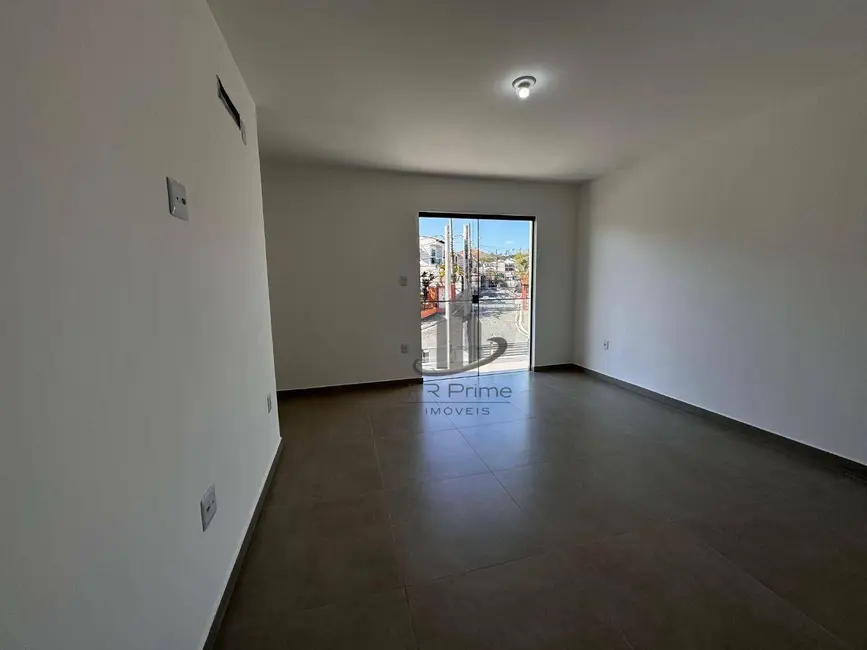 Casa com 3 quartos à venda, 120m2 em Jardim Belvedere, Volta Redonda - RJ - imagem 7 Foto 7 de Casa com 3 quartos à venda, 120m2 em Jardim Belvedere, Volta Redonda - RJ