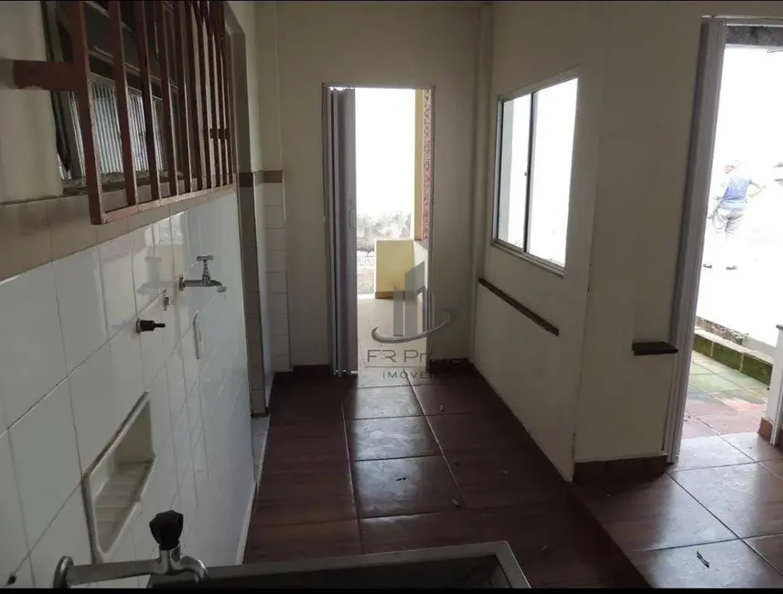 Foto 6 de Casa com 3 quartos à venda, 360m2 em Sessenta, Volta Redonda - RJ