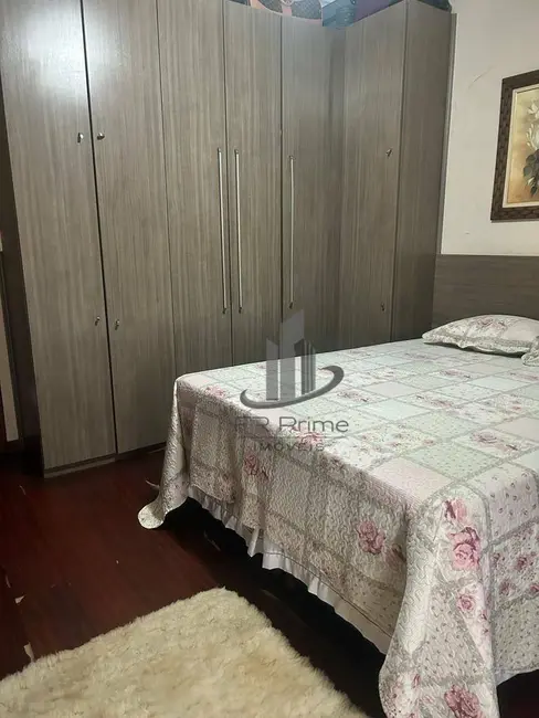 Casa com 3 quartos à venda, 205m2 em Jardim Vila Rica - Tiradentes, Volta Redonda - RJ - imagem 6 Foto 6 de Casa com 3 quartos à venda, 205m2 em Jardim Vila Rica - Tiradentes, Volta Redonda - RJ