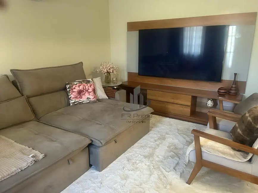 Foto 1 de Casa com 3 quartos à venda, 205m2 em Jardim Vila Rica - Tiradentes, Volta Redonda - RJ