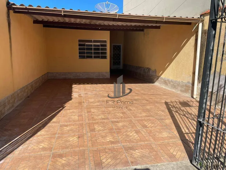Foto 2 de Casa com 2 quartos à venda, 150m2 em Barra Do Pirai - RJ