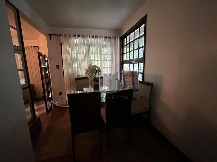 Casa com 3 quartos à venda, 280m2 em Vila Santa Cecília, Volta Redonda - RJ - imagem 6 Foto 6 de Casa com 3 quartos à venda, 280m2 em Vila Santa Cecília, Volta Redonda - RJ