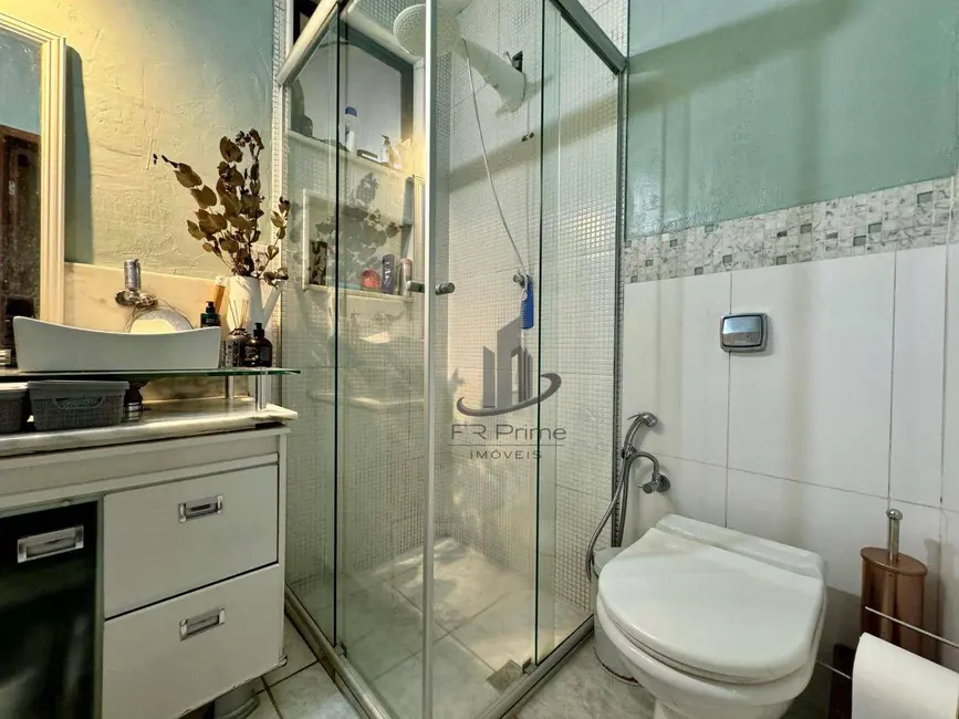 Foto 8 de Casa com 3 quartos à venda, 214m2 em Jardim Tiradentes, Volta Redonda - RJ