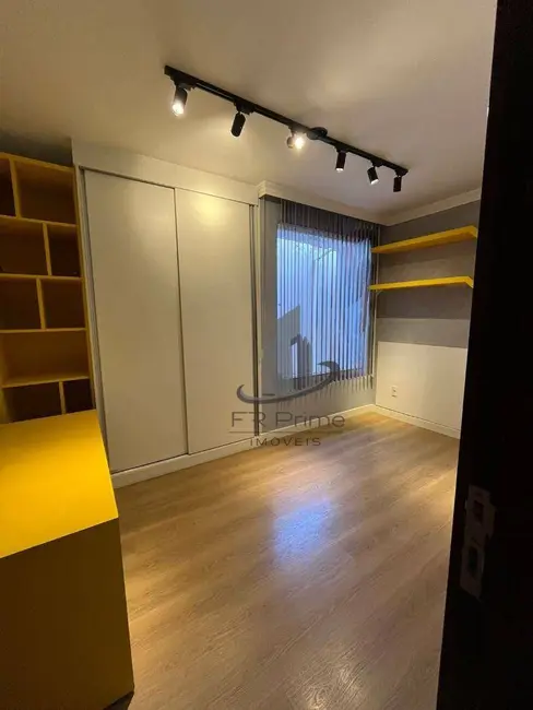 Casa com 4 quartos à venda, 250m2 em Barra Do Pirai - RJ - imagem 5 Foto 5 de Casa com 4 quartos à venda, 250m2 em Barra Do Pirai - RJ