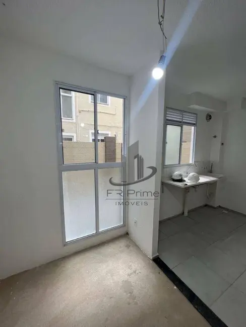 Apartamento com 2 quartos à venda, 52m2 em São Luís, Volta Redonda - RJ - imagem 3 Foto 3 de Apartamento com 2 quartos à venda, 52m2 em São Luís, Volta Redonda - RJ