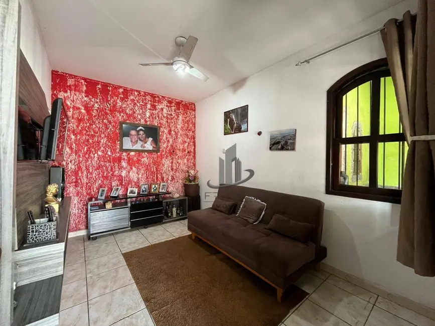 Foto 1 de Casa com 2 quartos à venda, 145m2 em Barra Do Pirai - RJ